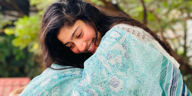 Sai Pallavi To Make Her Bollywood Debut With THIS Film And It's Not Ramayana...