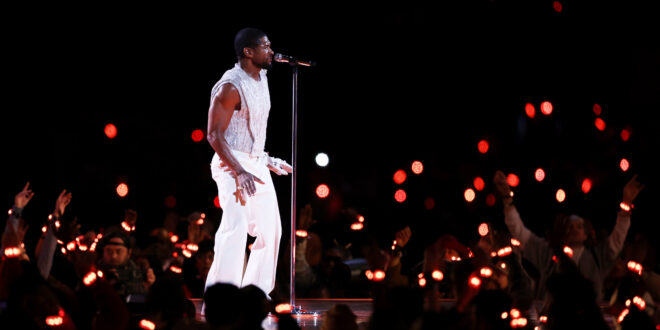 Usher Fizzles In Super Bowl Halftime Show Despite Alicia Keys & Guest Stars Galore – Review...