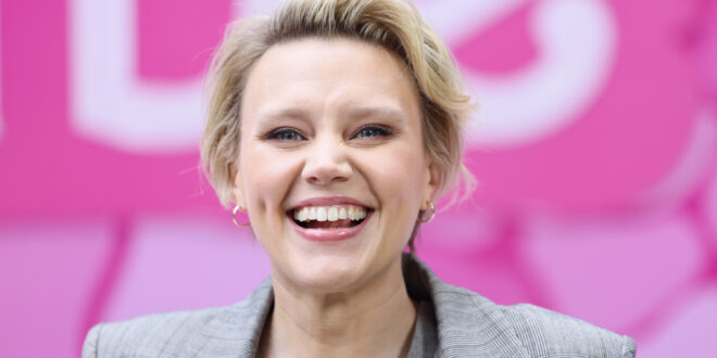 Kate McKinnon To Release Debut Novel For Middle-Grade Readers...